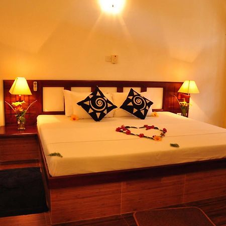 ฟอร์ต เอดจ์ รีทรีต Hotel อูนาวาตูนา ภายนอก รูปภาพ