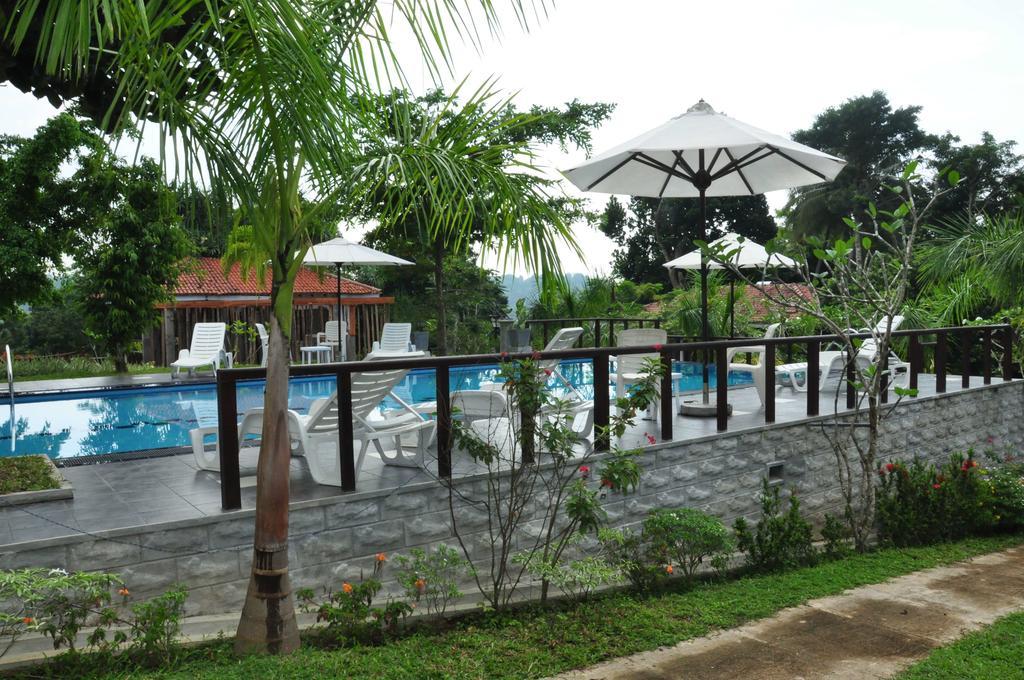 ฟอร์ต เอดจ์ รีทรีต Hotel อูนาวาตูนา ภายนอก รูปภาพ