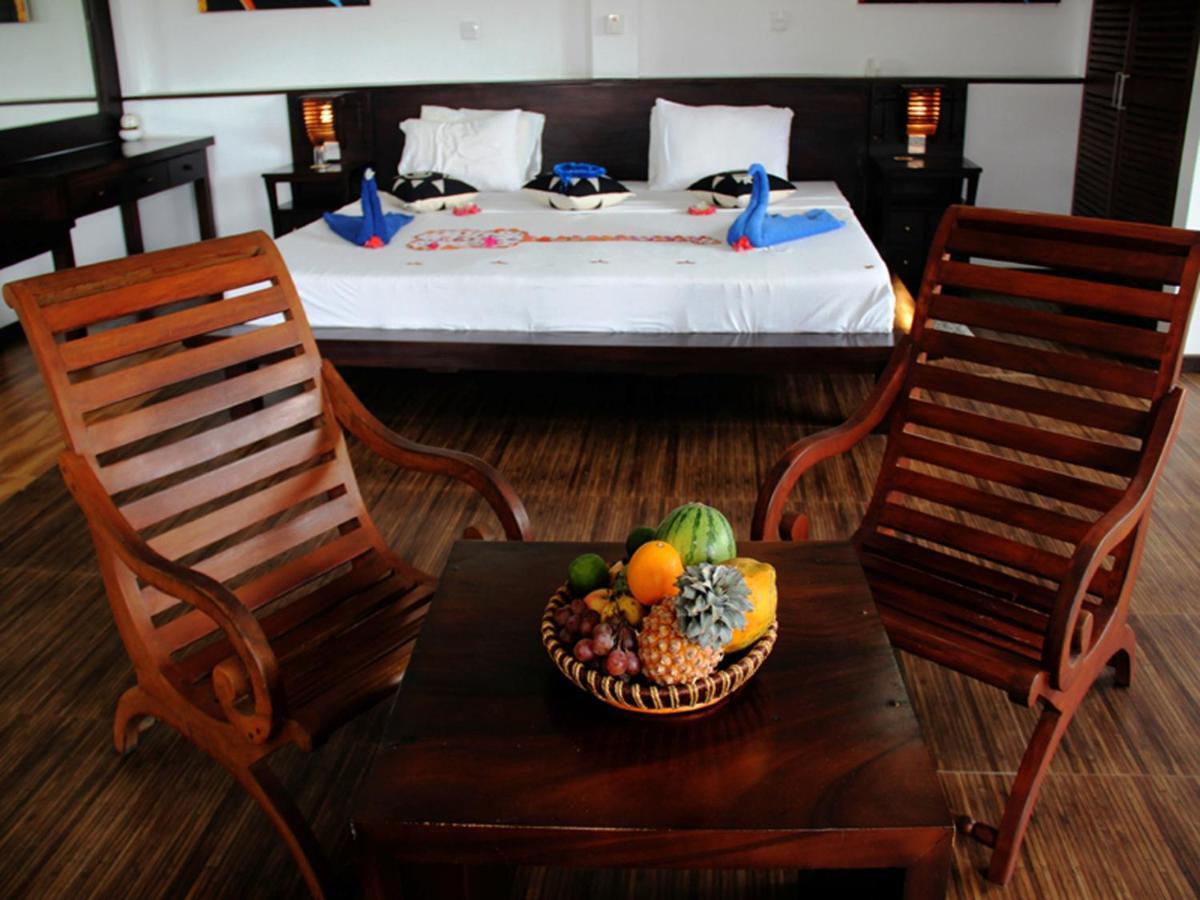 ฟอร์ต เอดจ์ รีทรีต Hotel อูนาวาตูนา ภายนอก รูปภาพ